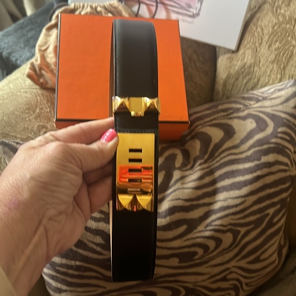 Hermes black leather and gold hardware belt this belt is a serious BEAUTY! 🤩 - Picture 6 of 8